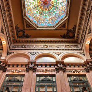 Puertas y ventanas del mundo - teatro colón en buenos aires argentina. Arquitectura