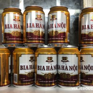 LATAS DE CERVEZA BIA HANOI BEER EN EL NORTE DE VIETNAM
